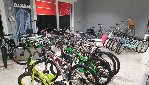 Vasto assortimento di bici per adulti e bambini a Terracina Latina